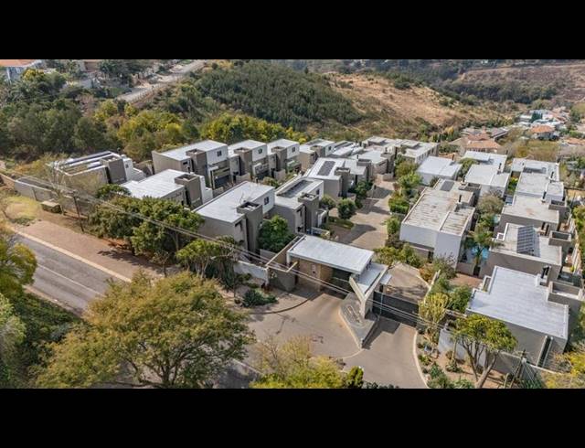 3 BEDROOM CLUSTER FOR SALE IN WATERKLOOF RIDGE